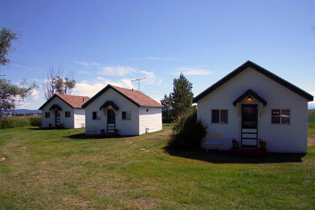 The Jolley Camper R.V. and Cottages