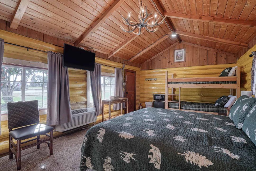 Ashton Log Cabin